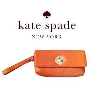 Kate Spade New York Chrystie Street Evan Leather Wristlet Clutch fall